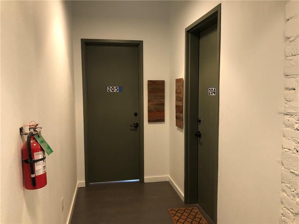 102 E 2nd St # 205, Taylor, TX 76574