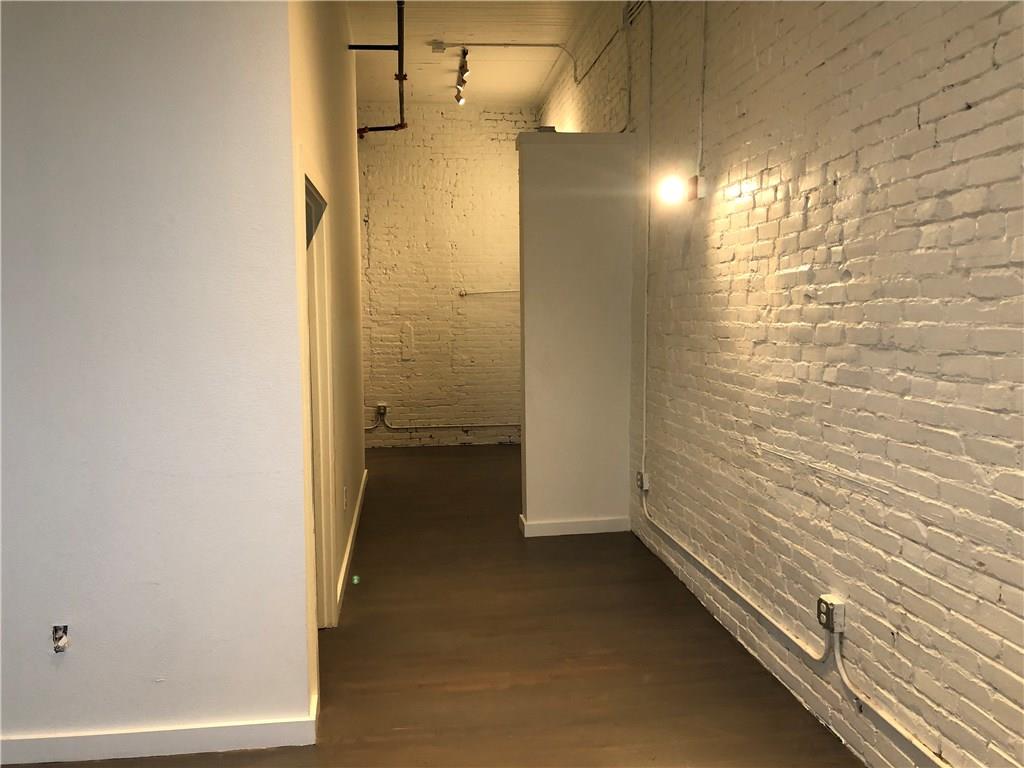 102 E 2nd St # 205, Taylor, TX 76574