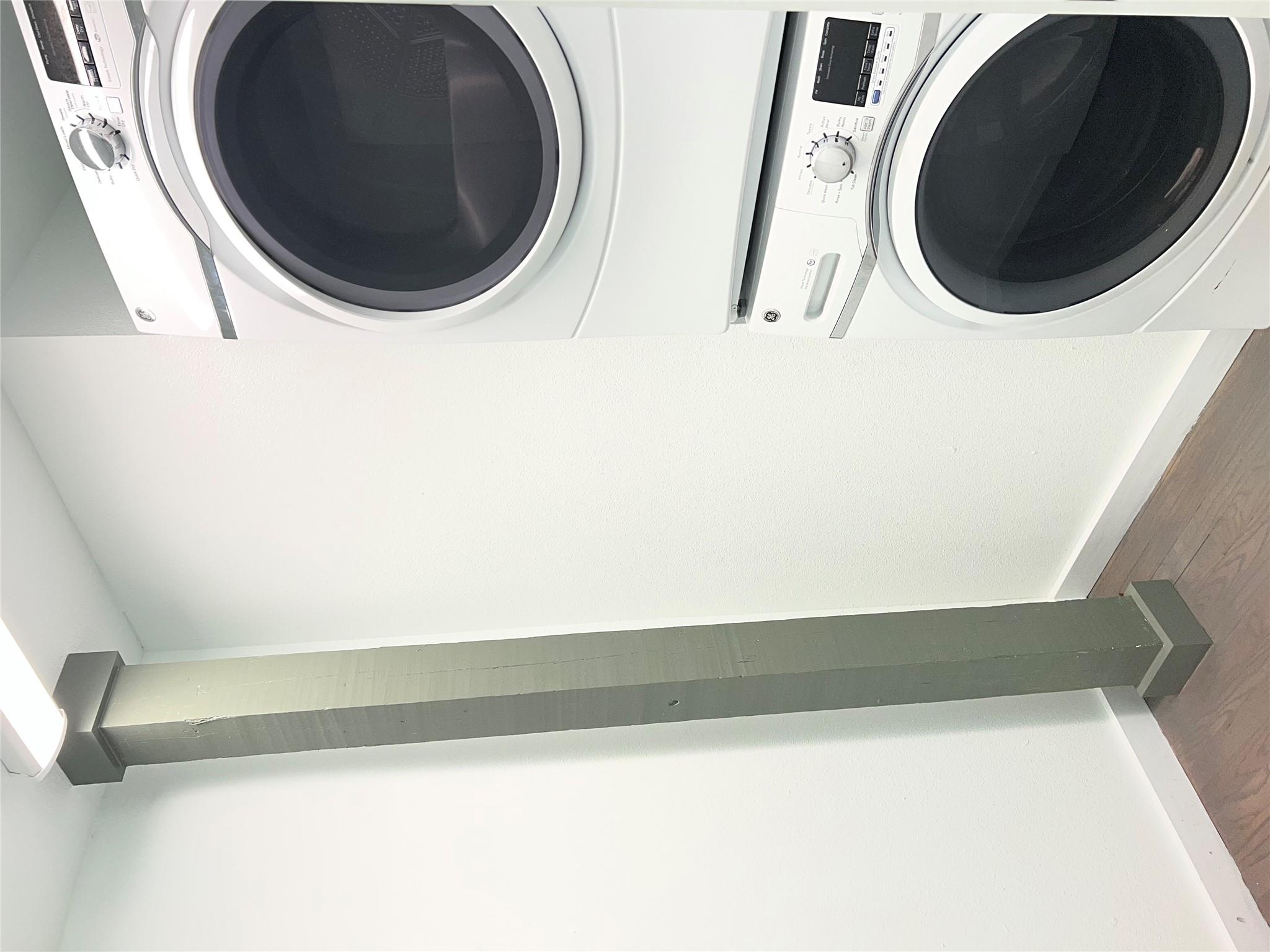 102 E 2nd St # 205, Taylor, TX 76574