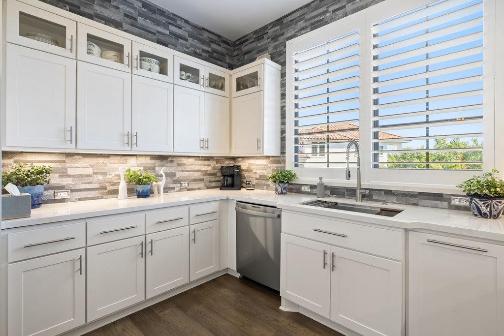 205 HONEY CREEK Ct, Lakeway, TX 78738