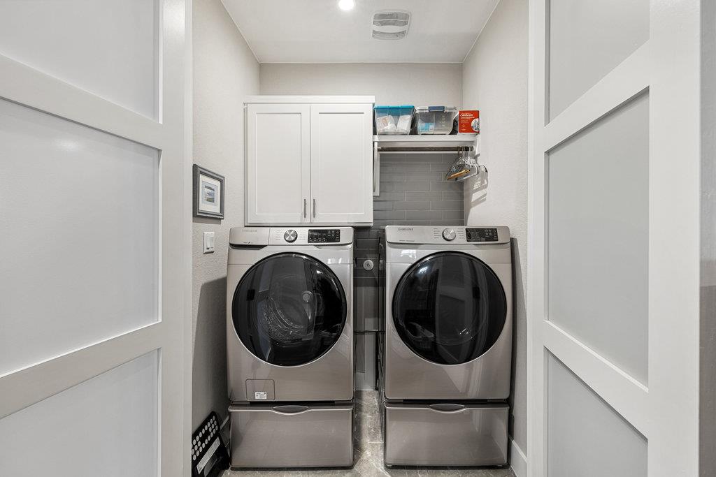 205 HONEY CREEK Ct, Lakeway, TX 78738