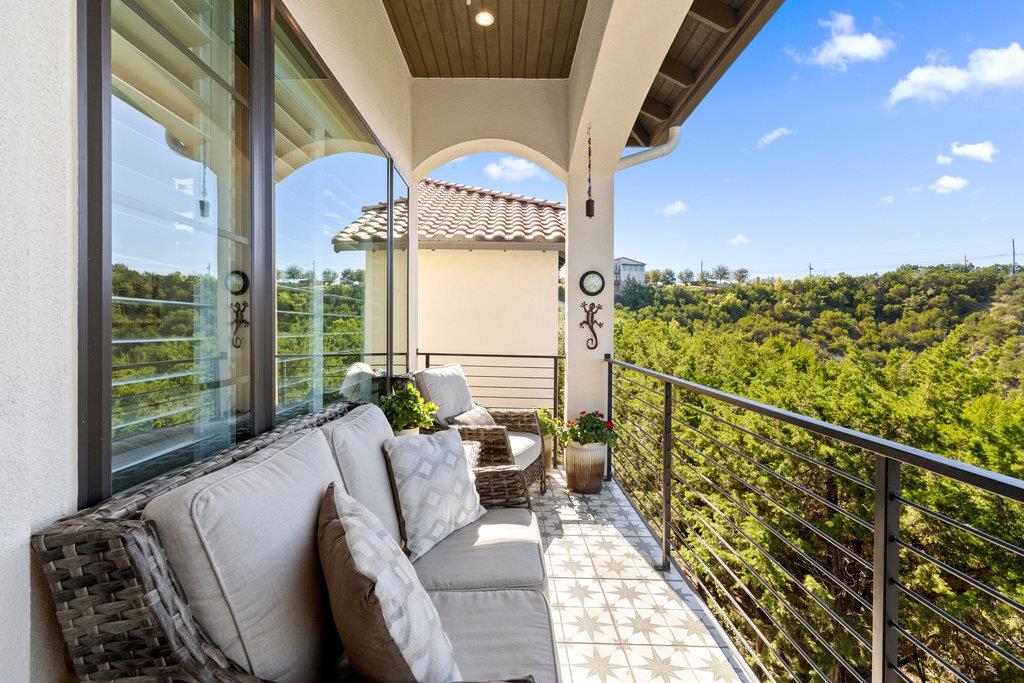 205 HONEY CREEK Ct, Lakeway, TX 78738