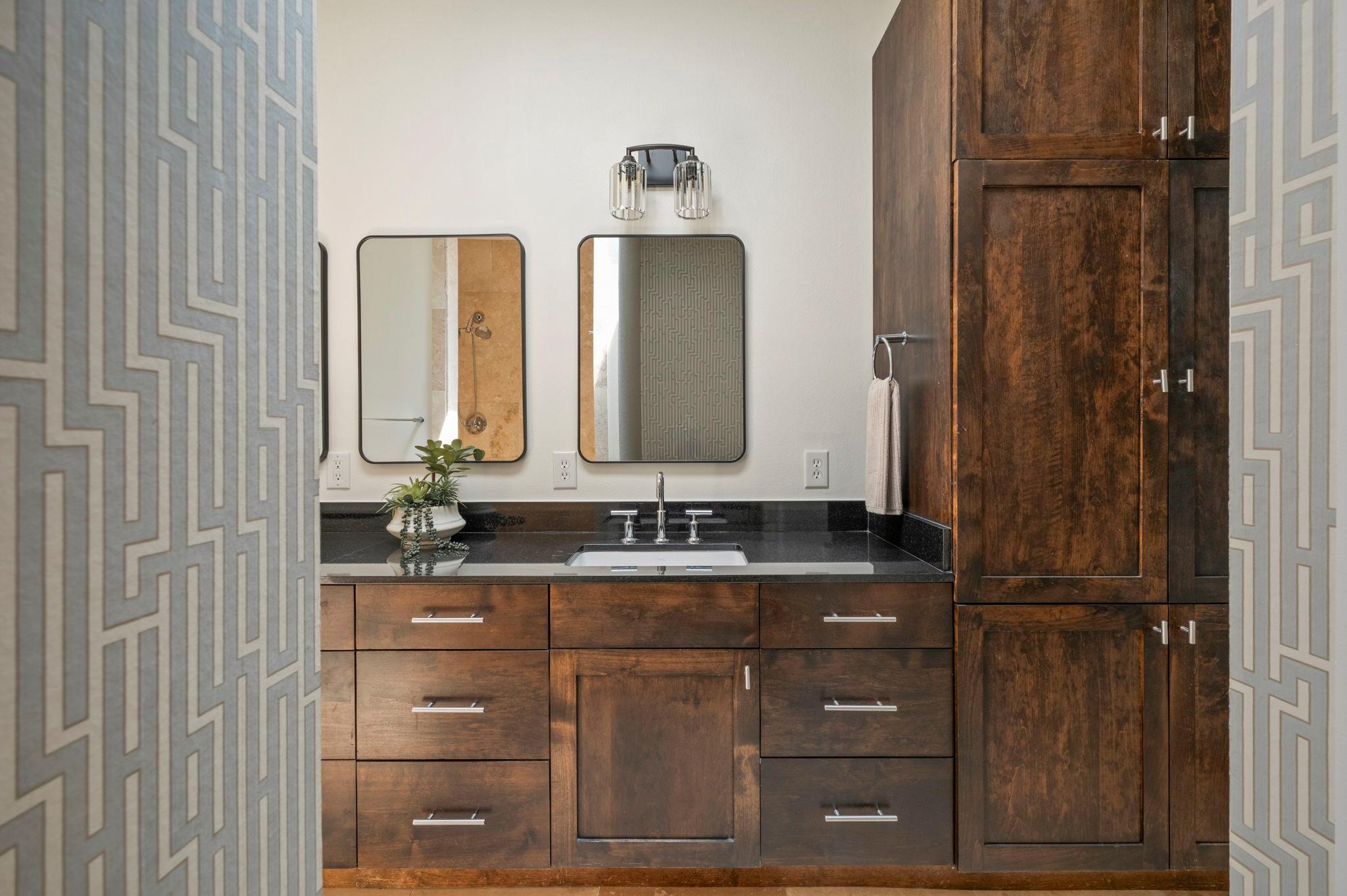 2017 Kinney Ave # B, Austin, TX 78704