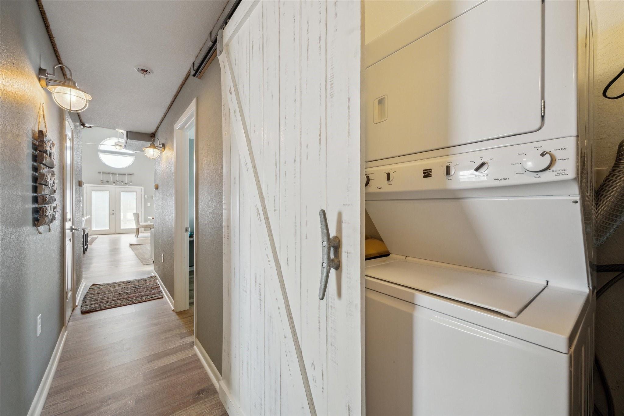 219 Bora Bora Dr, Galveston, TX 77554