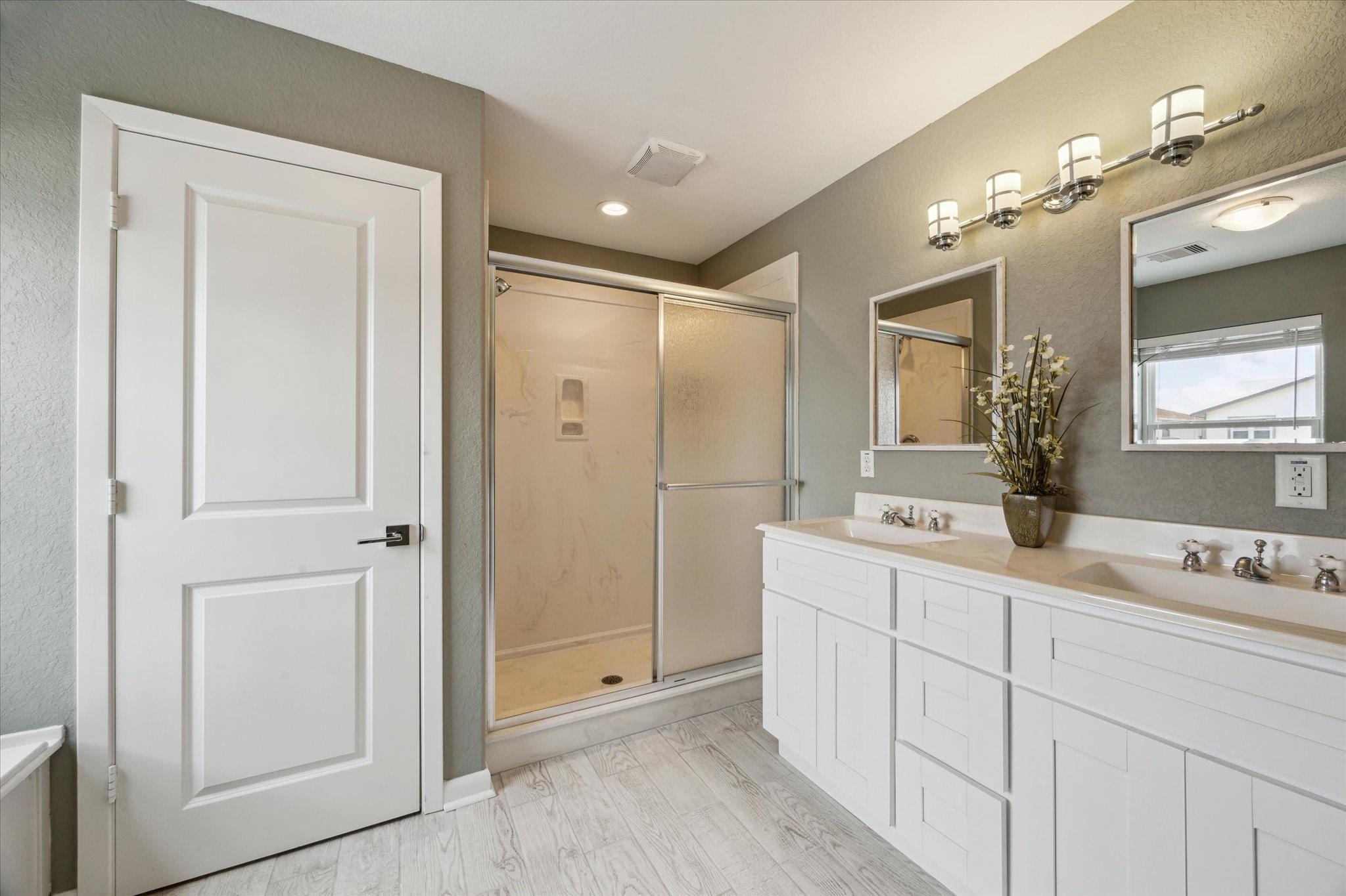 219 Bora Bora Dr, Galveston, TX 77554