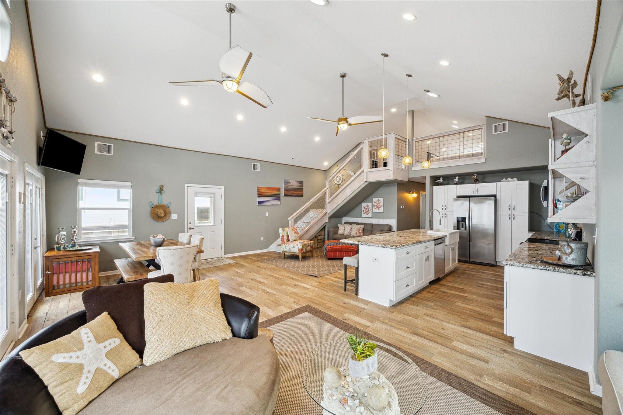 219 Bora Bora Dr, Galveston, TX 77554