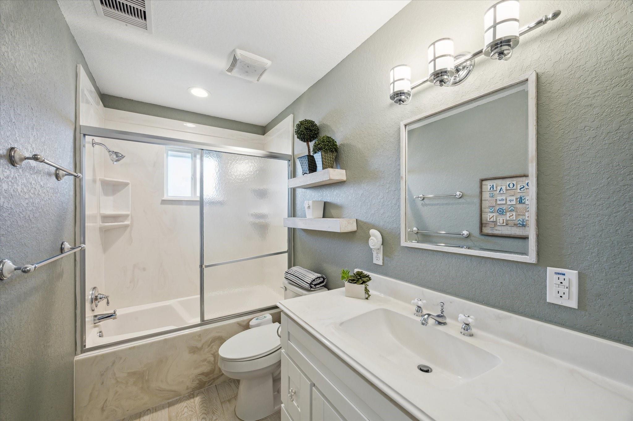 219 Bora Bora Dr, Galveston, TX 77554