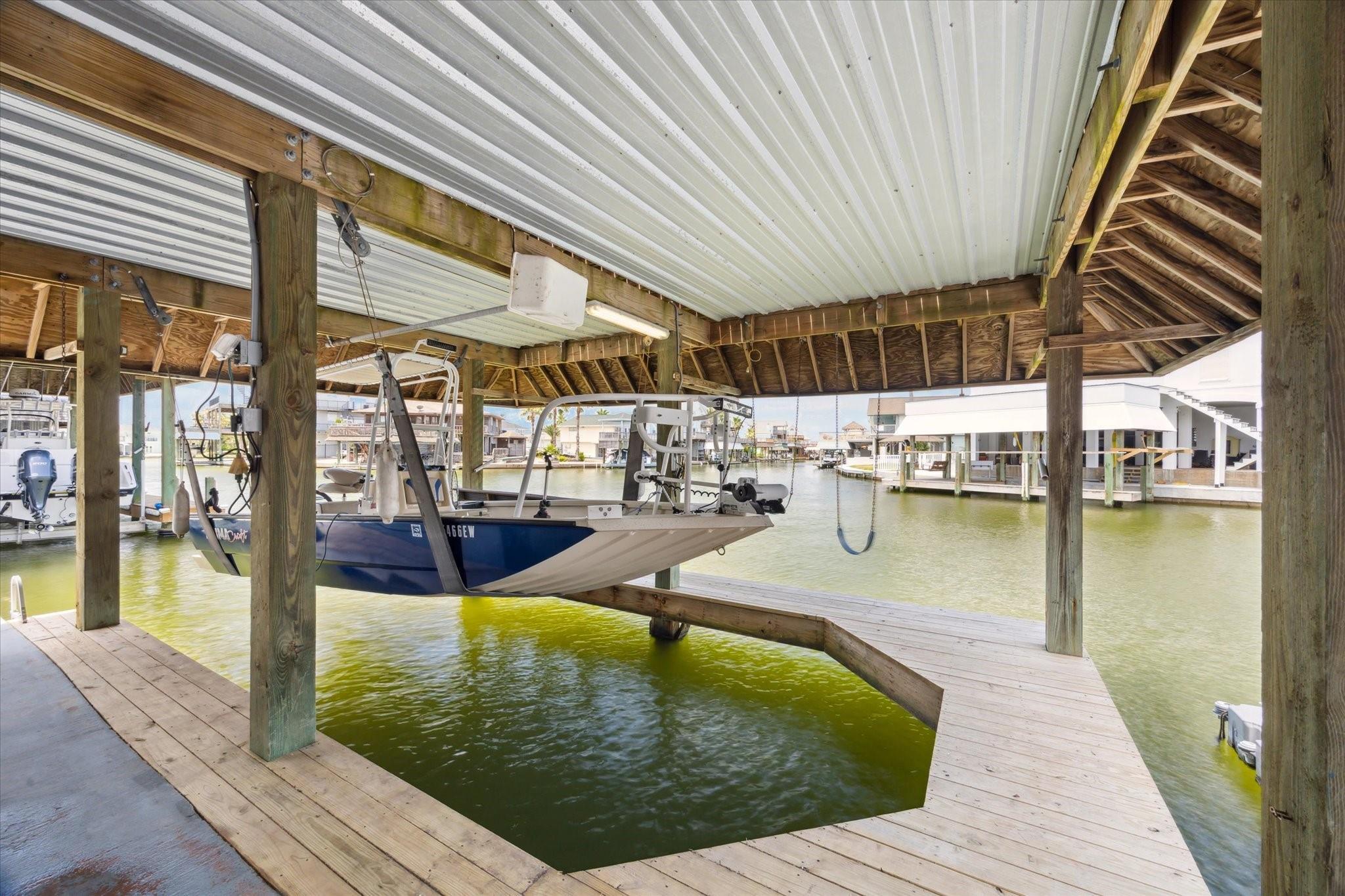 219 Bora Bora Dr, Galveston, TX 77554