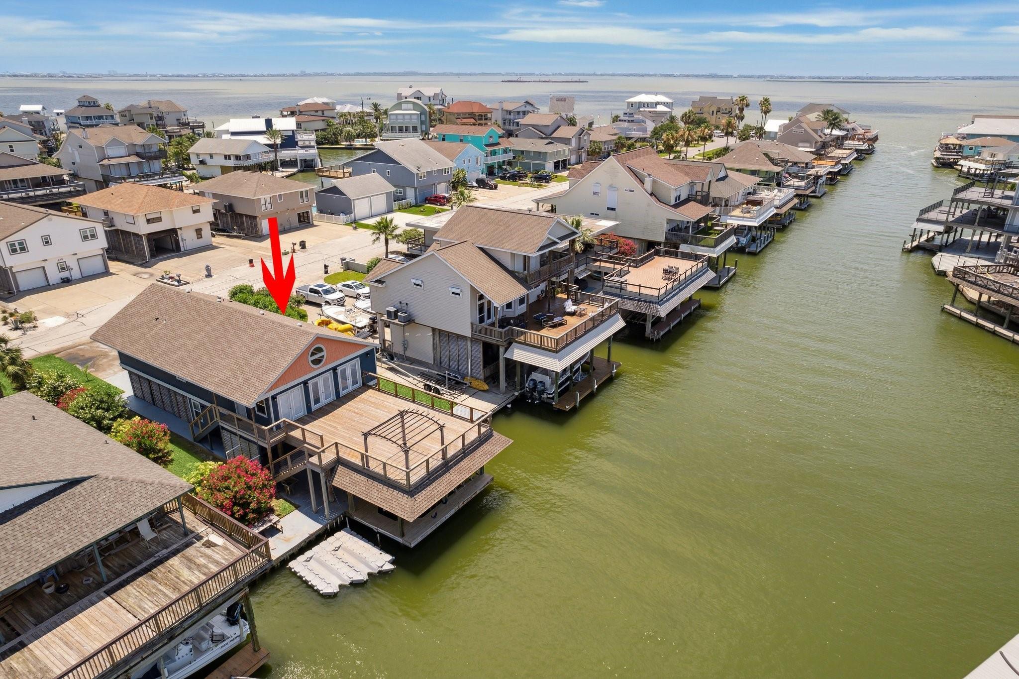 219 Bora Bora Dr, Galveston, TX 77554