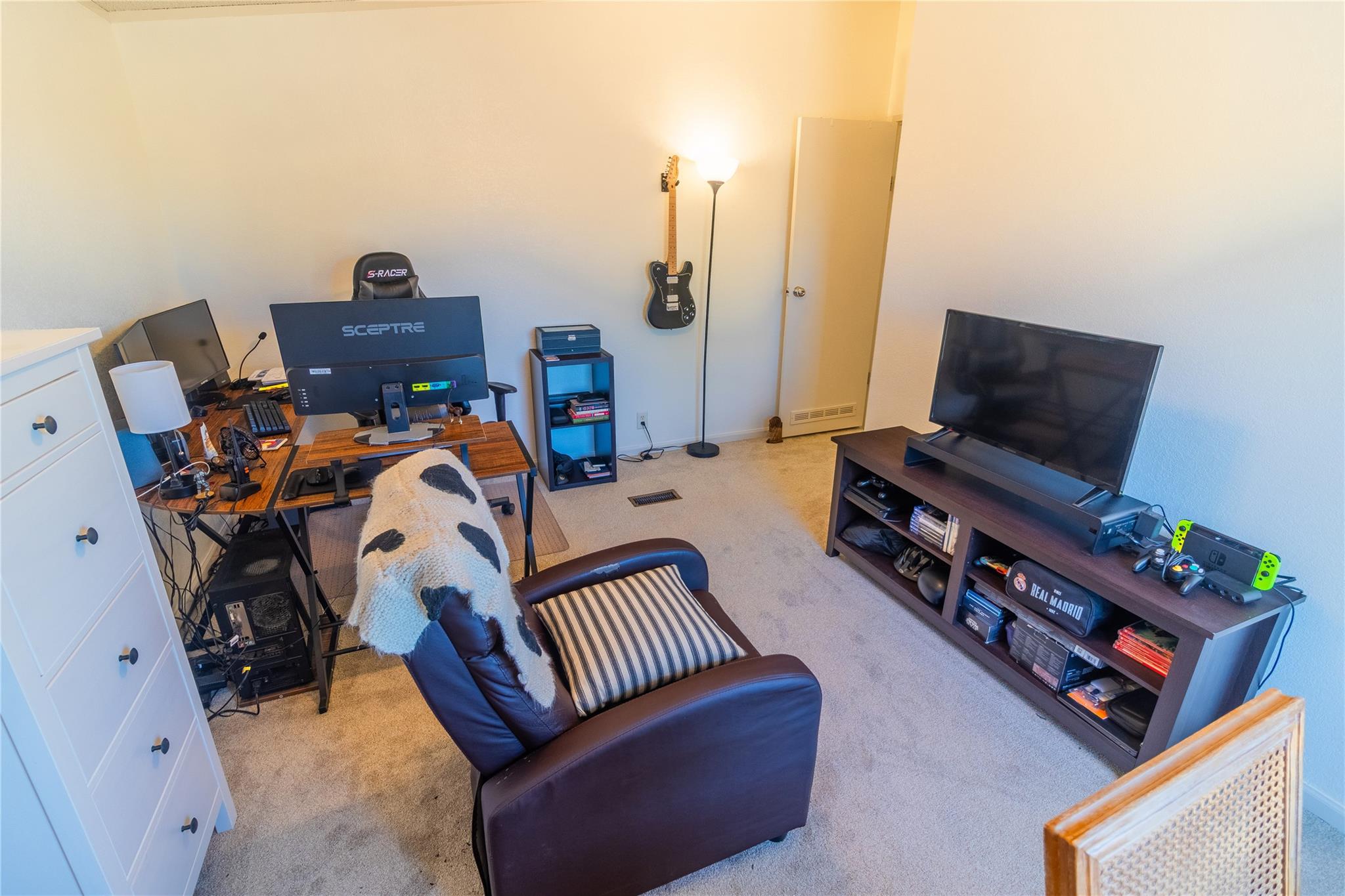 250 Rocky Rd, Lockhart, TX 78644