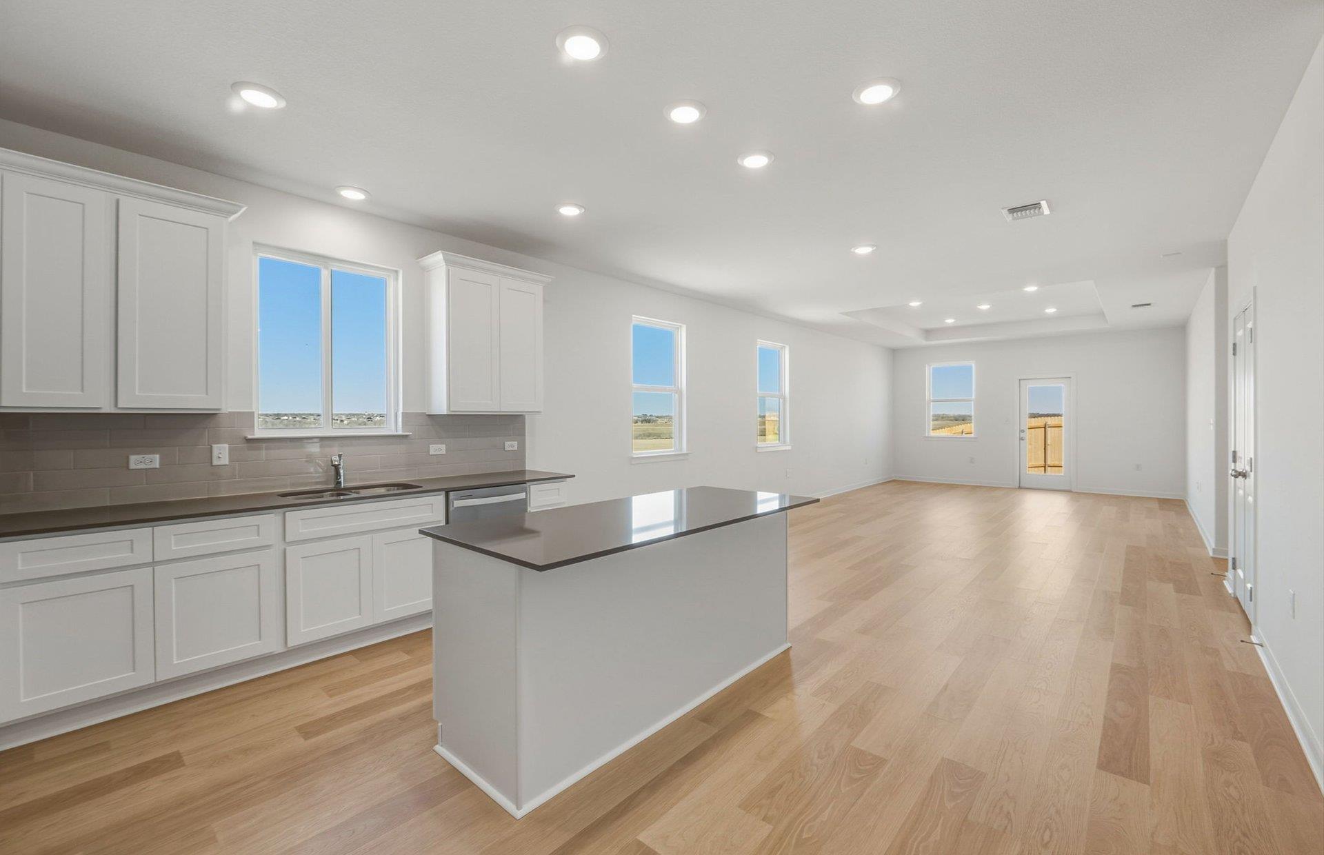 100 Eagle valley Dr, Elgin, TX 78621