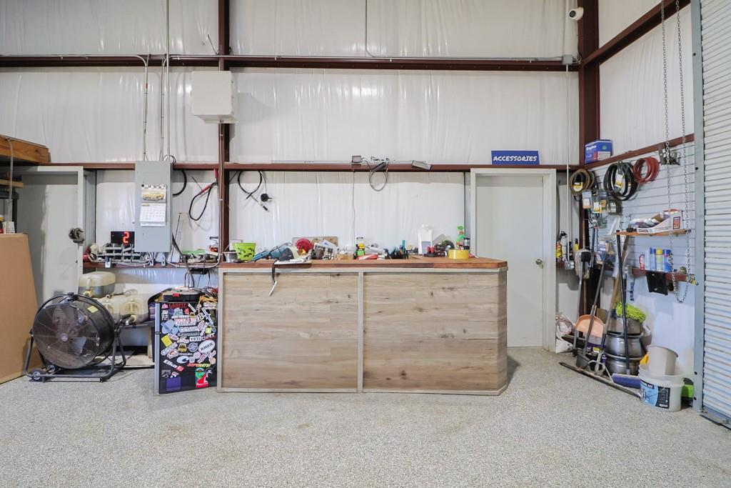 415 State Highway 36 S Highway, Caldwell, TX 77836