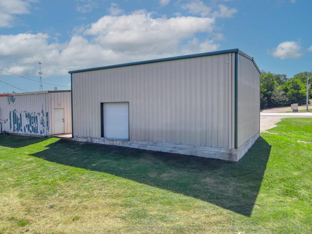 415 State Highway 36 S Highway, Caldwell, TX 77836