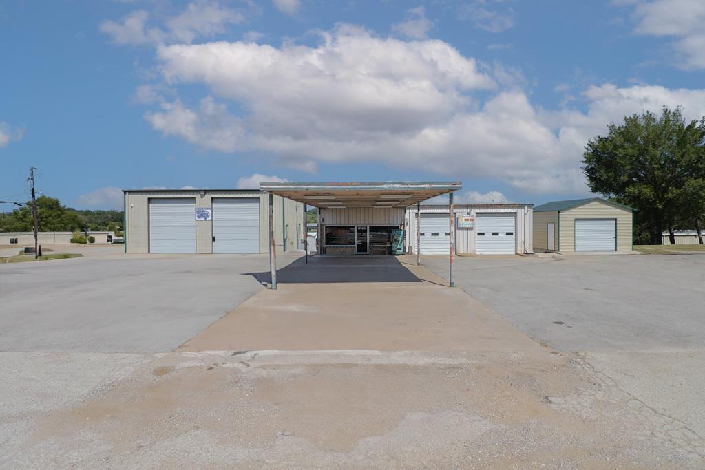 415 State Highway 36 S Highway, Caldwell, TX 77836