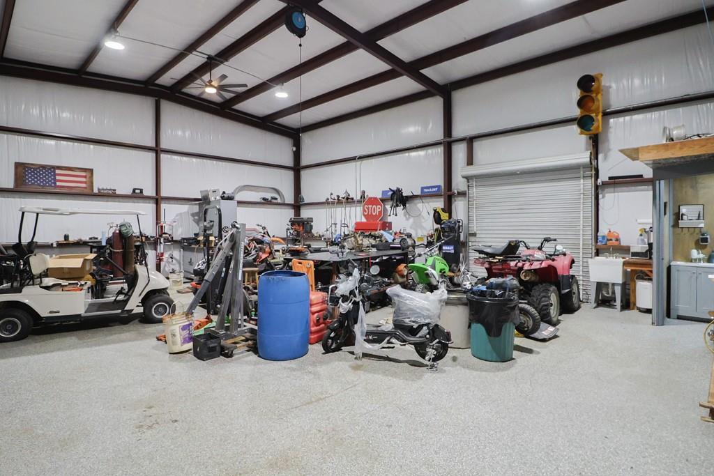 415 State Highway 36 S Highway, Caldwell, TX 77836