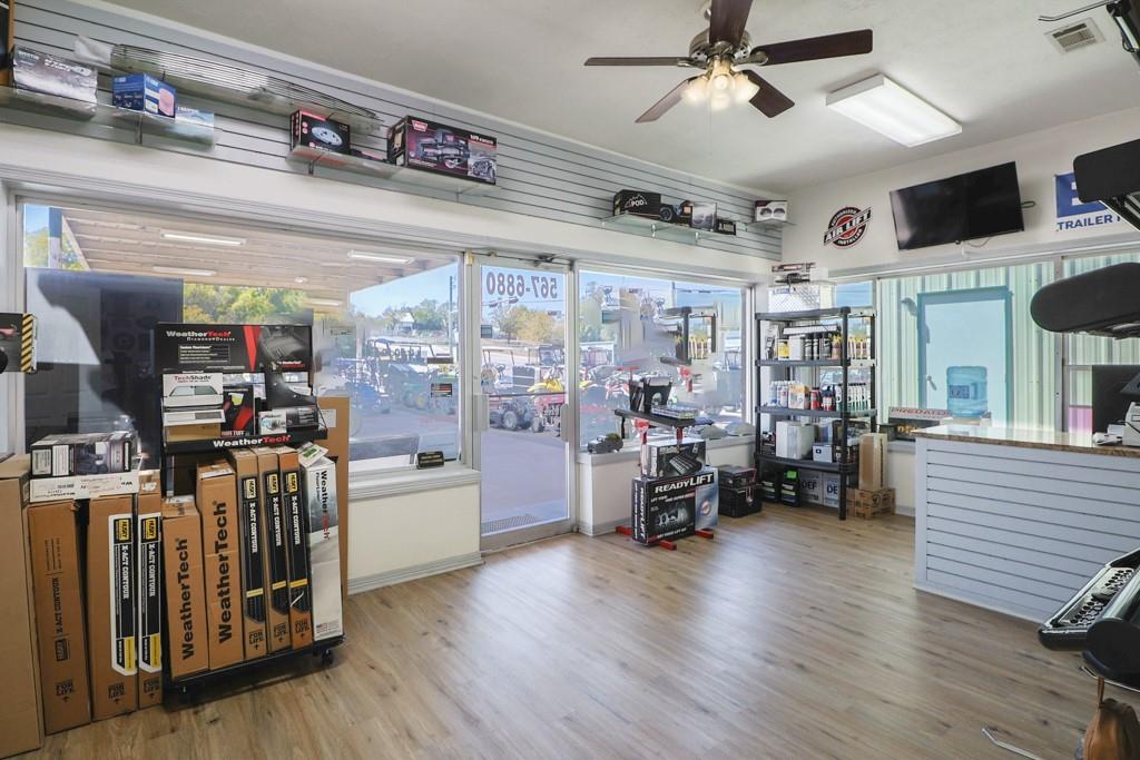 415 State Highway 36 S Highway, Caldwell, TX 77836