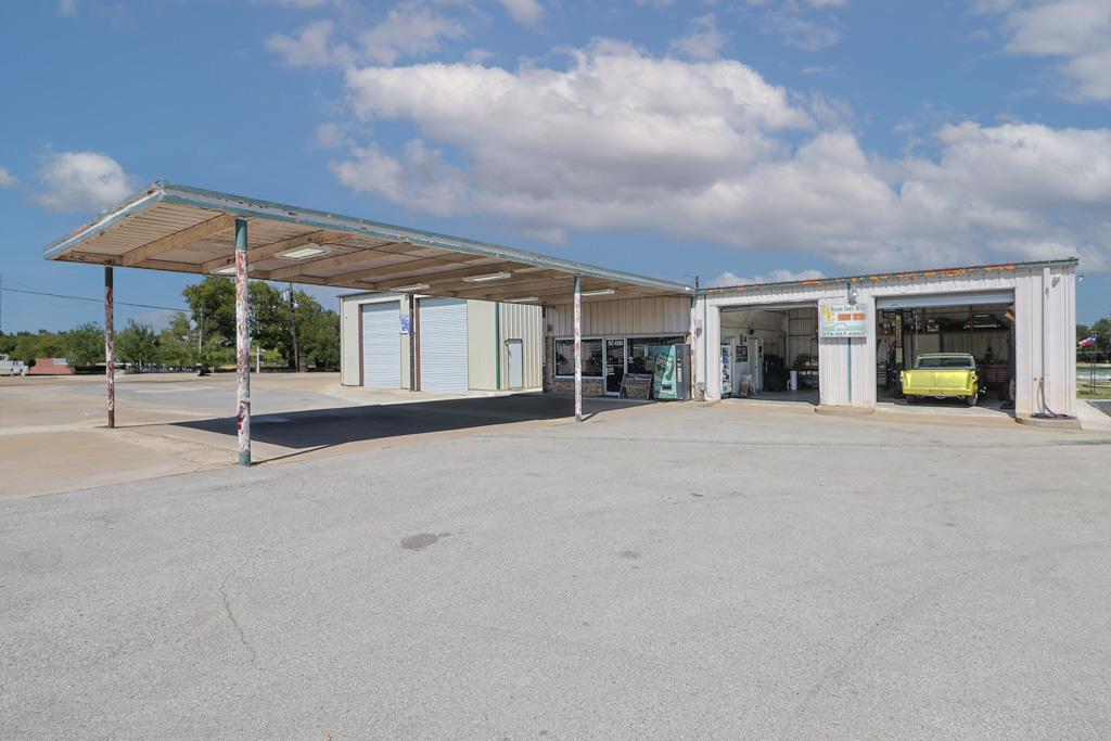 415 State Highway 36 S Highway, Caldwell, TX 77836