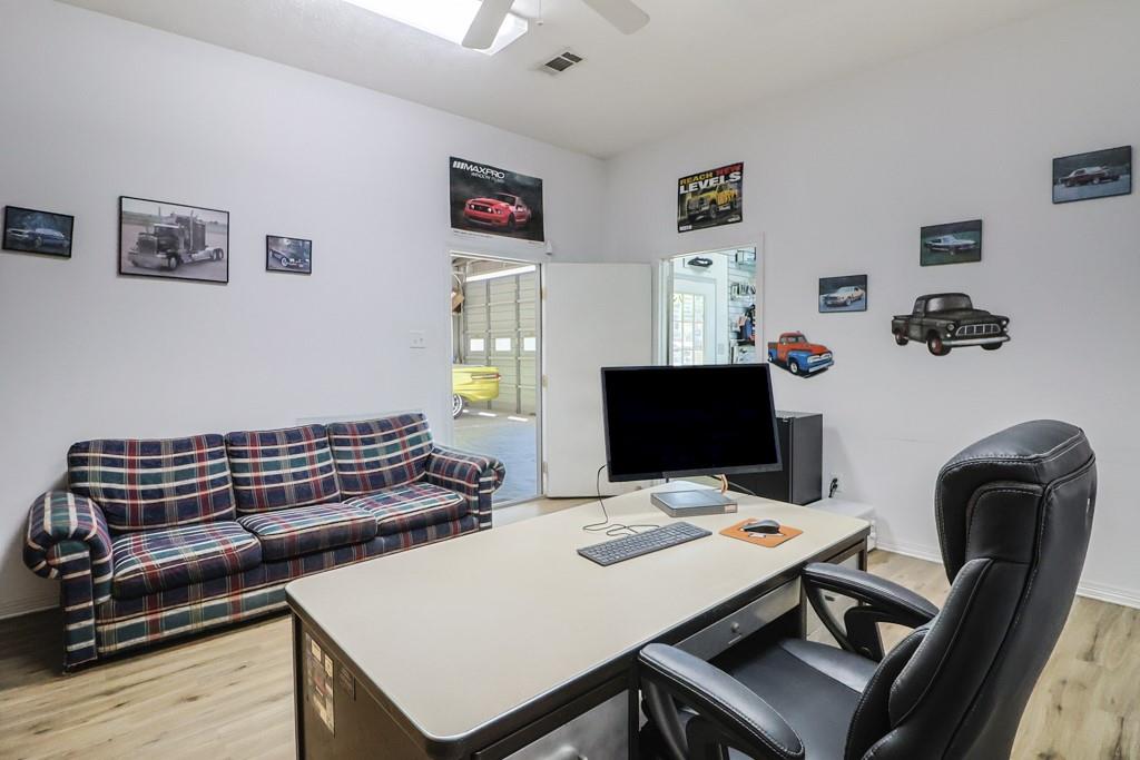 415 State Highway 36 S Highway, Caldwell, TX 77836