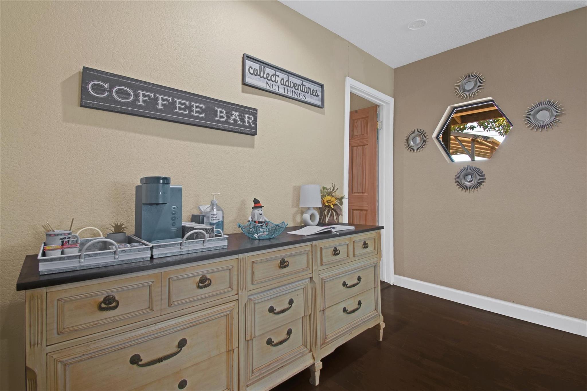 1236 S Academy Ave S, New Braunfels, TX 78130