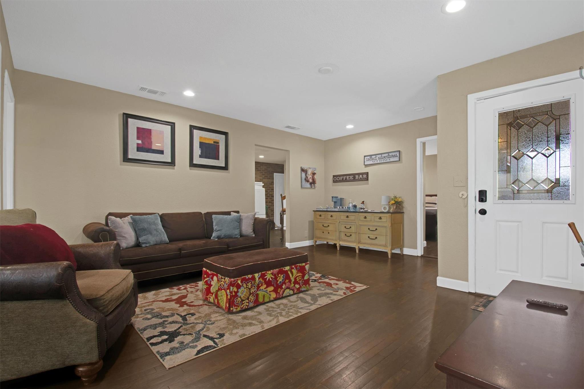 1236 S Academy Ave S, New Braunfels, TX 78130