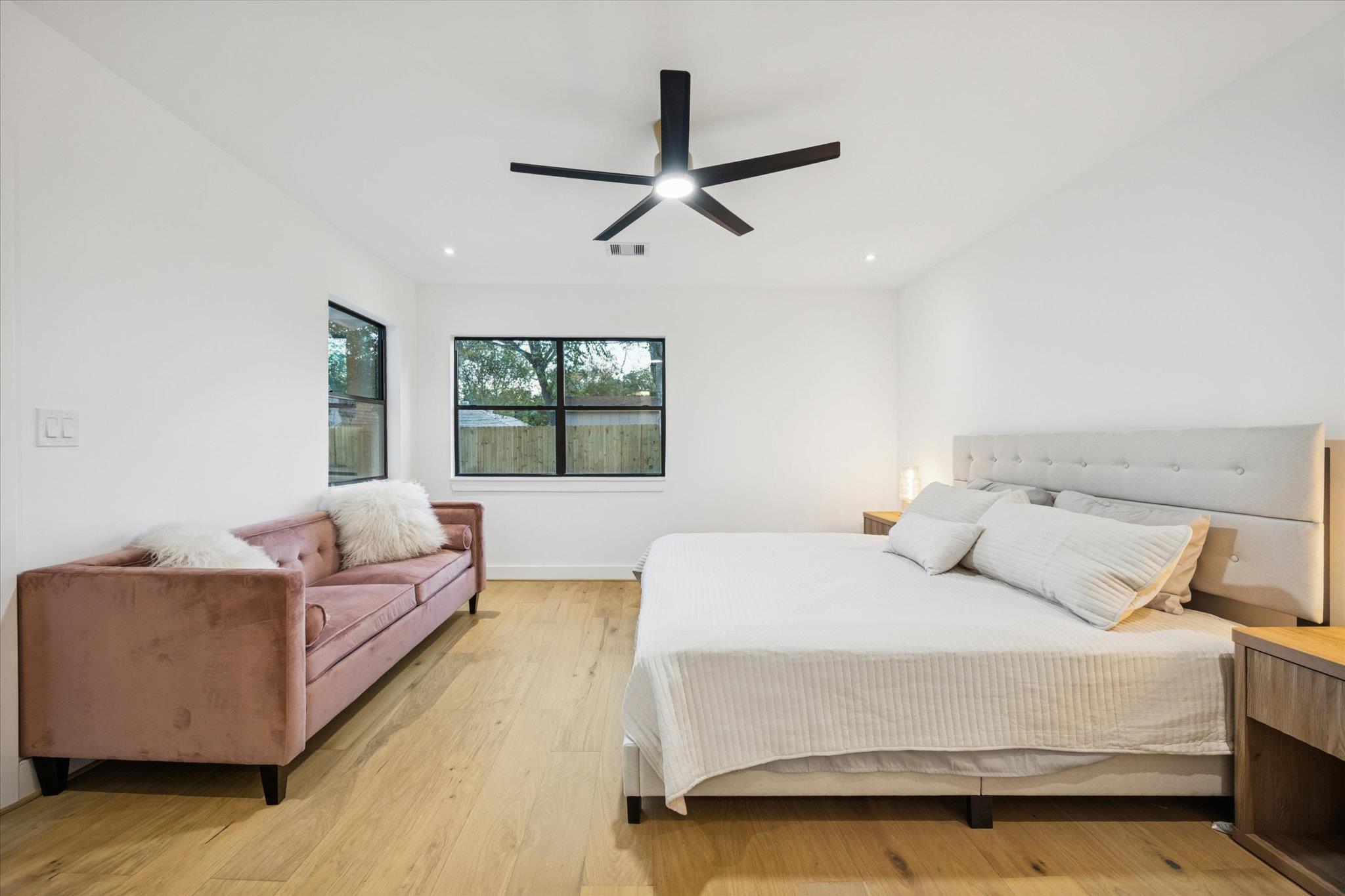 1611 Ridgehaven Dr, Austin, TX 78723