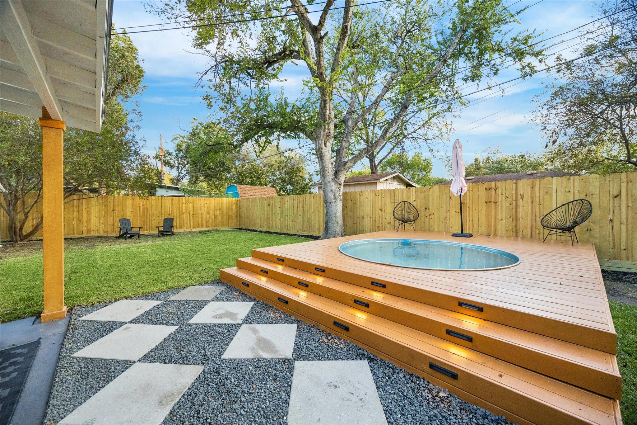 1611 Ridgehaven Dr, Austin, TX 78723