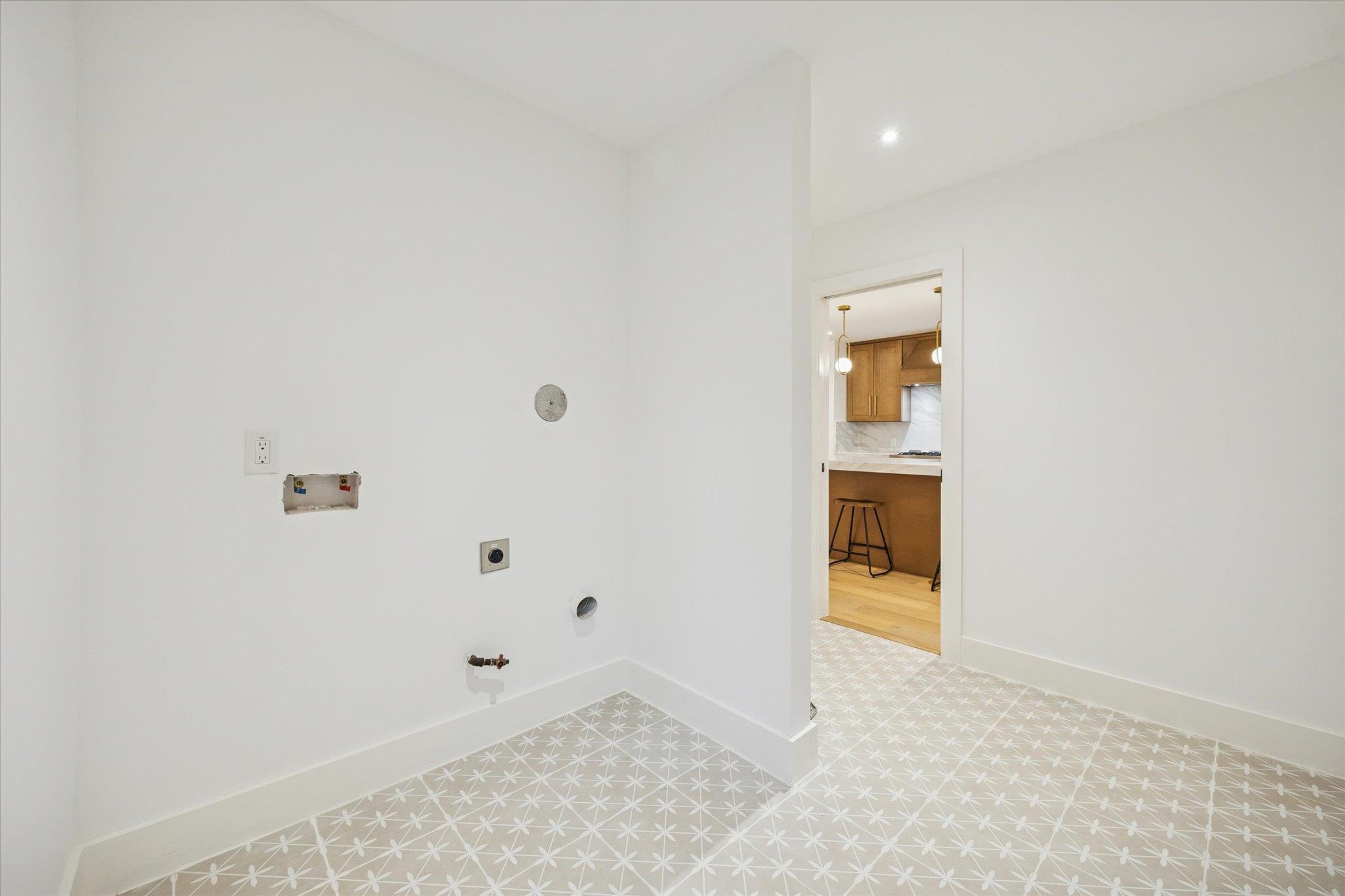 1611 Ridgehaven Dr, Austin, TX 78723