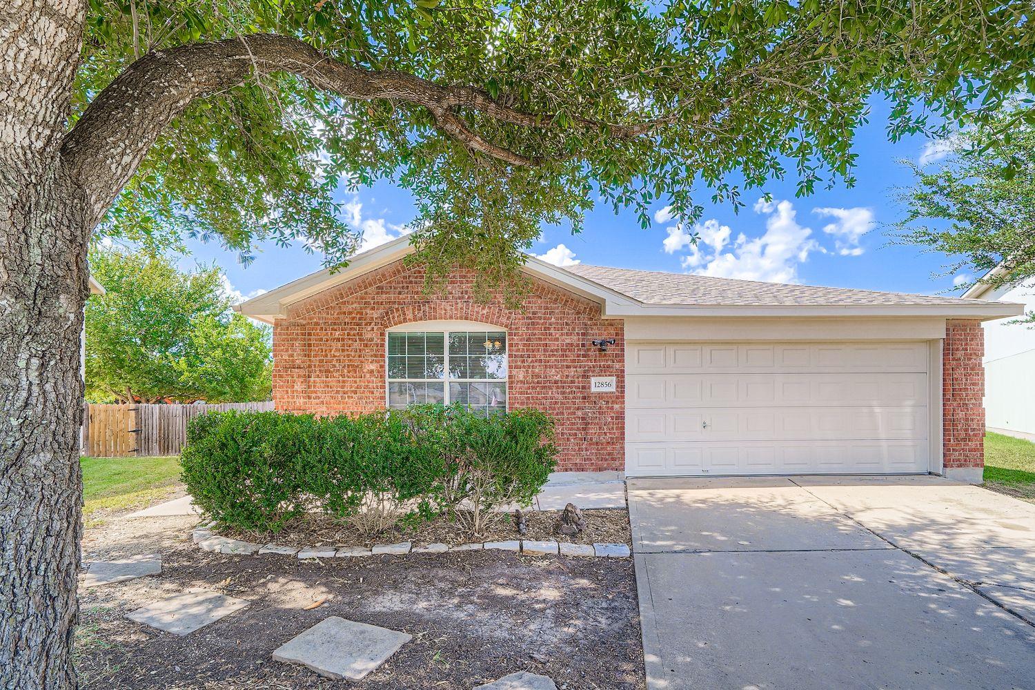 12856 Saint Mary Dr, Manor, TX 78653