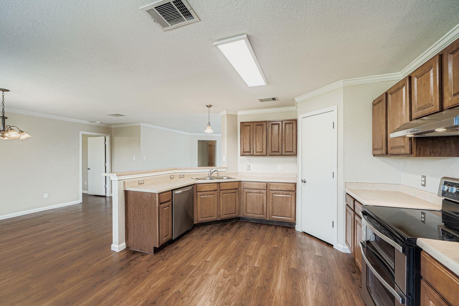 12856 Saint Mary Dr, Manor, TX 78653