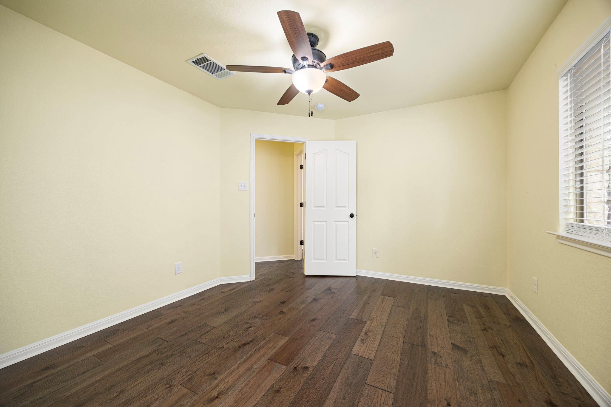 1512 Elkins Ln, Cedar Park, TX 78613