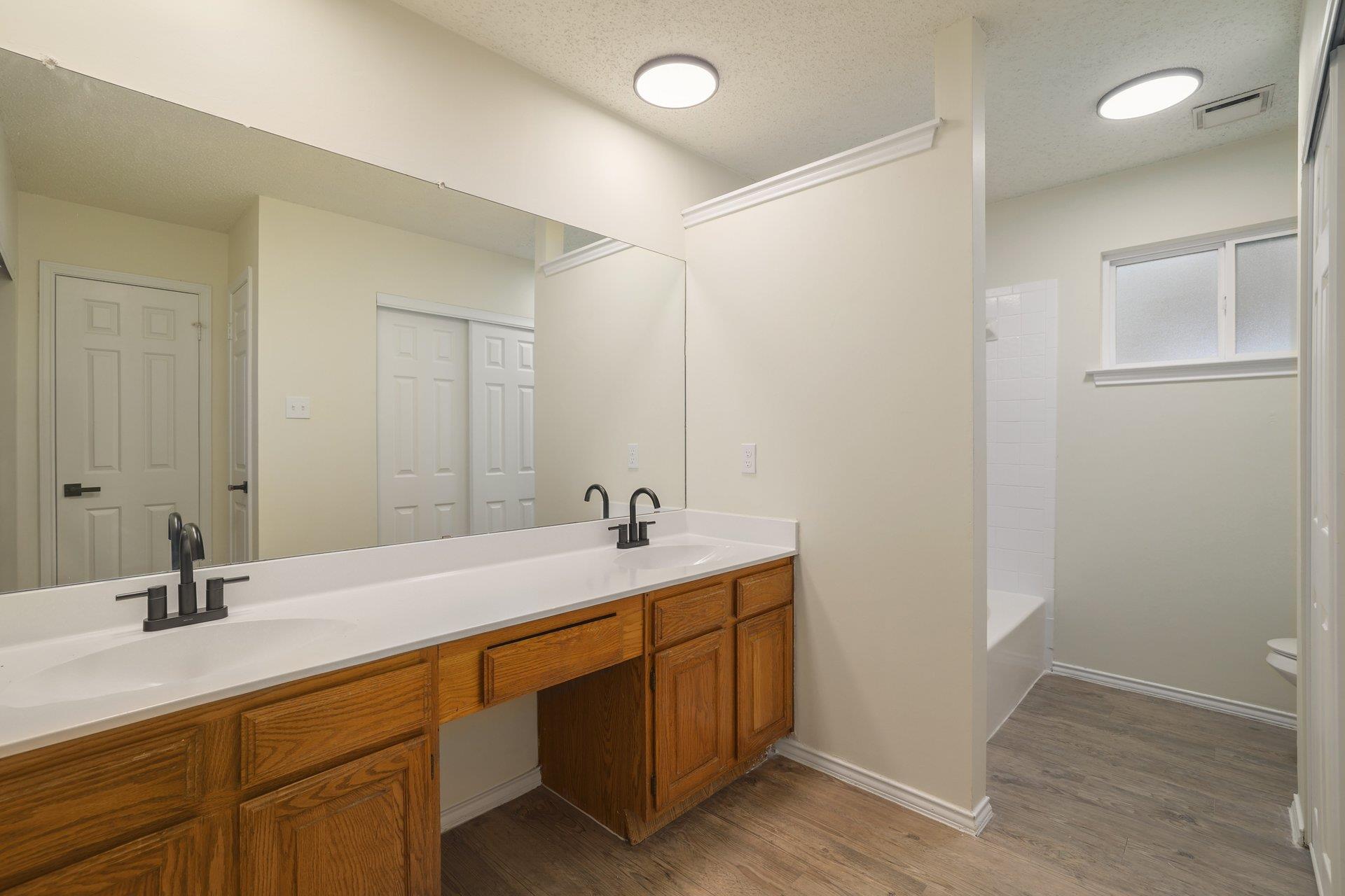 13236 Kerrville Folkway, Austin, TX 78729