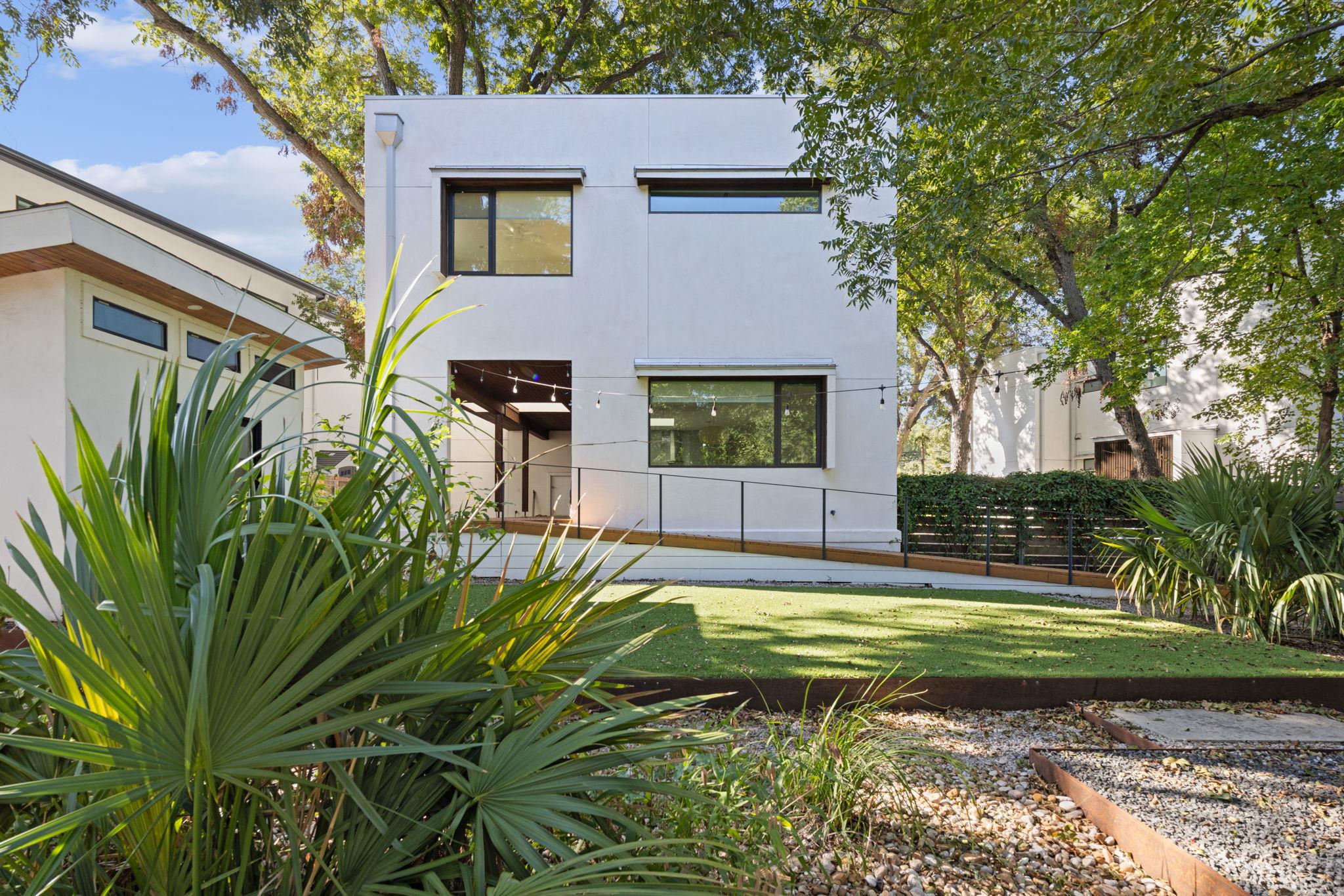 1116 Mariposa Dr # D, Austin, TX 78704