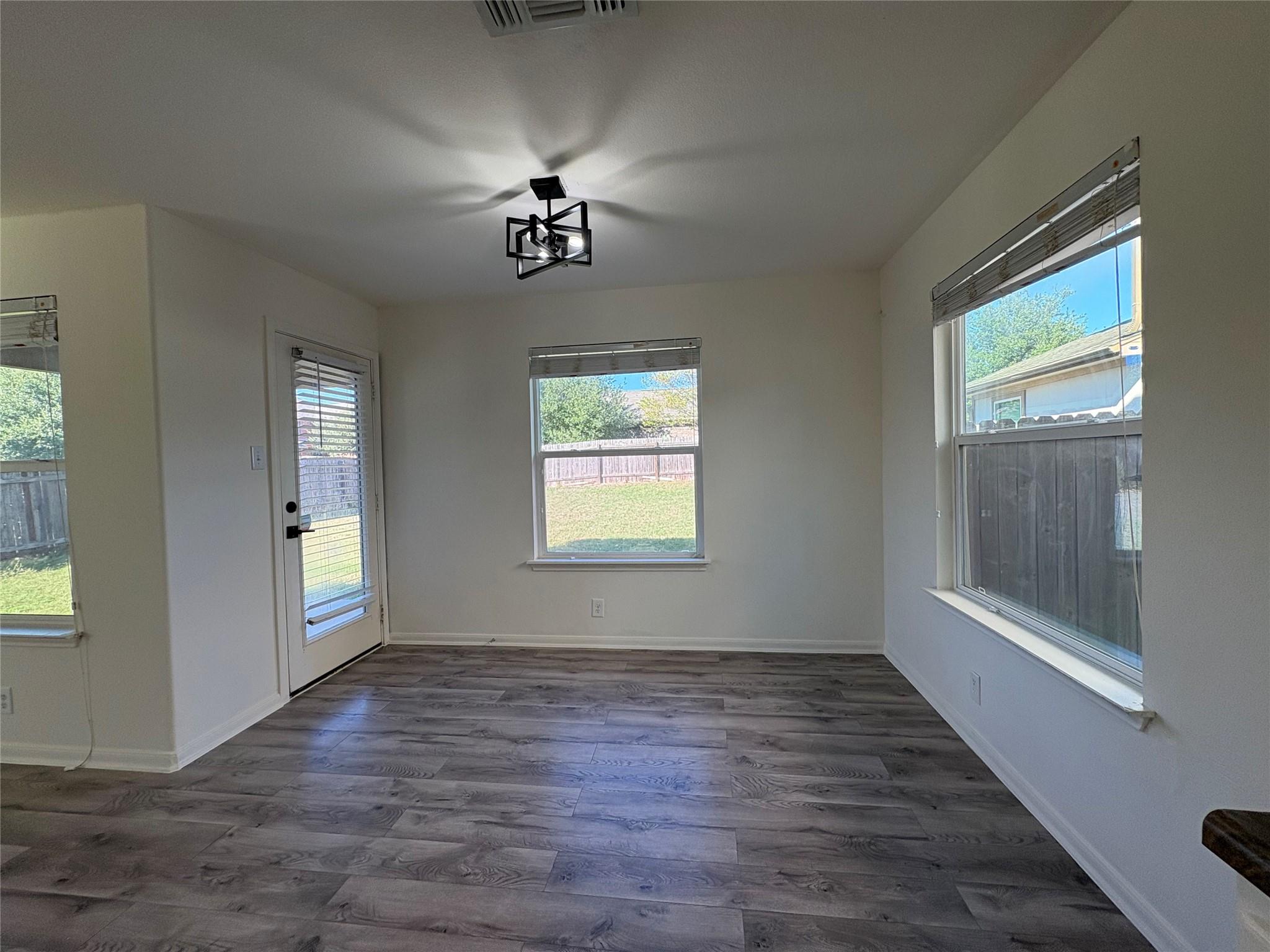 12200 Stoney Meadow Dr, Del Valle, TX 78617