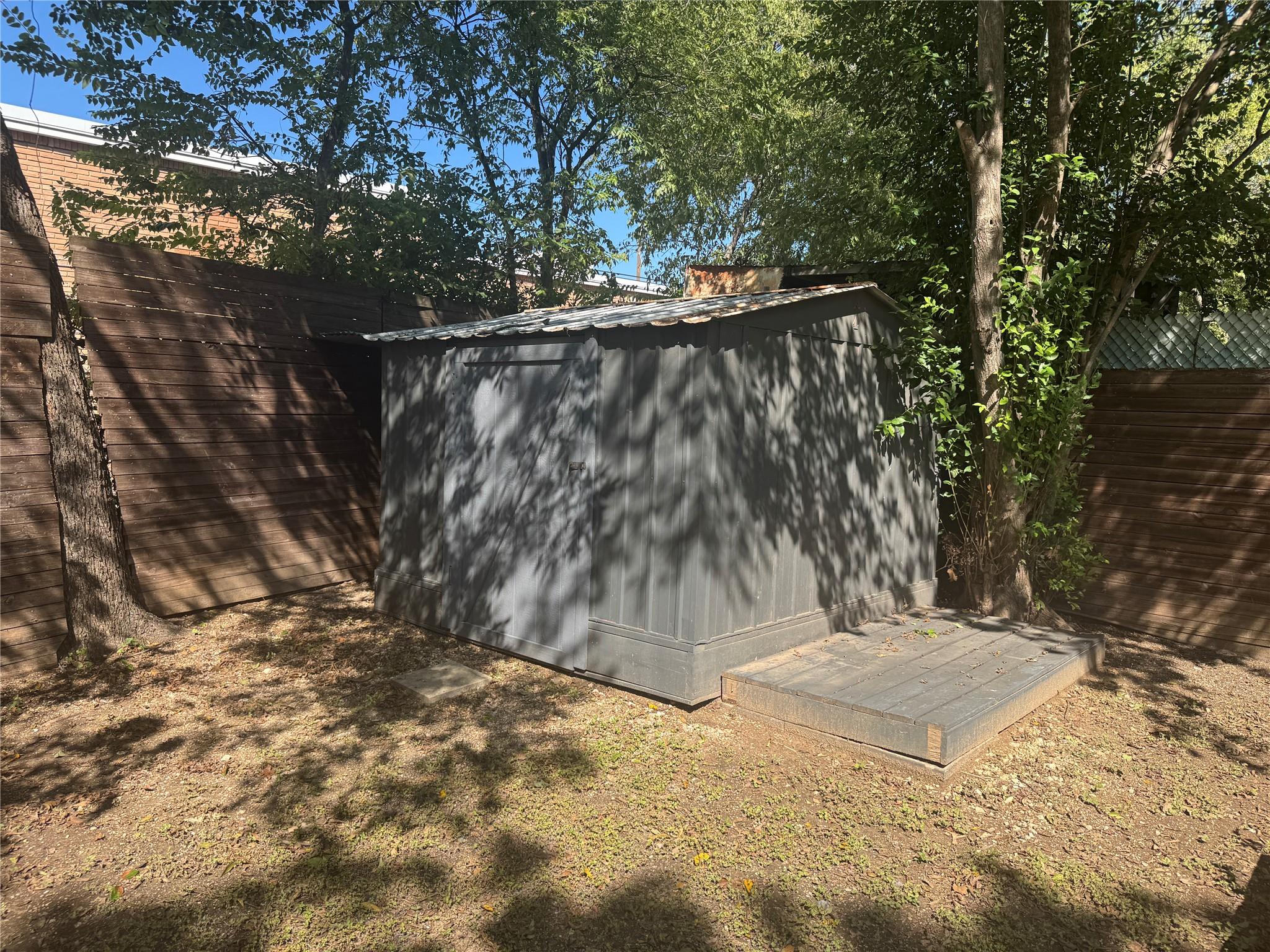 6402 Laird Dr, Austin, TX 78757