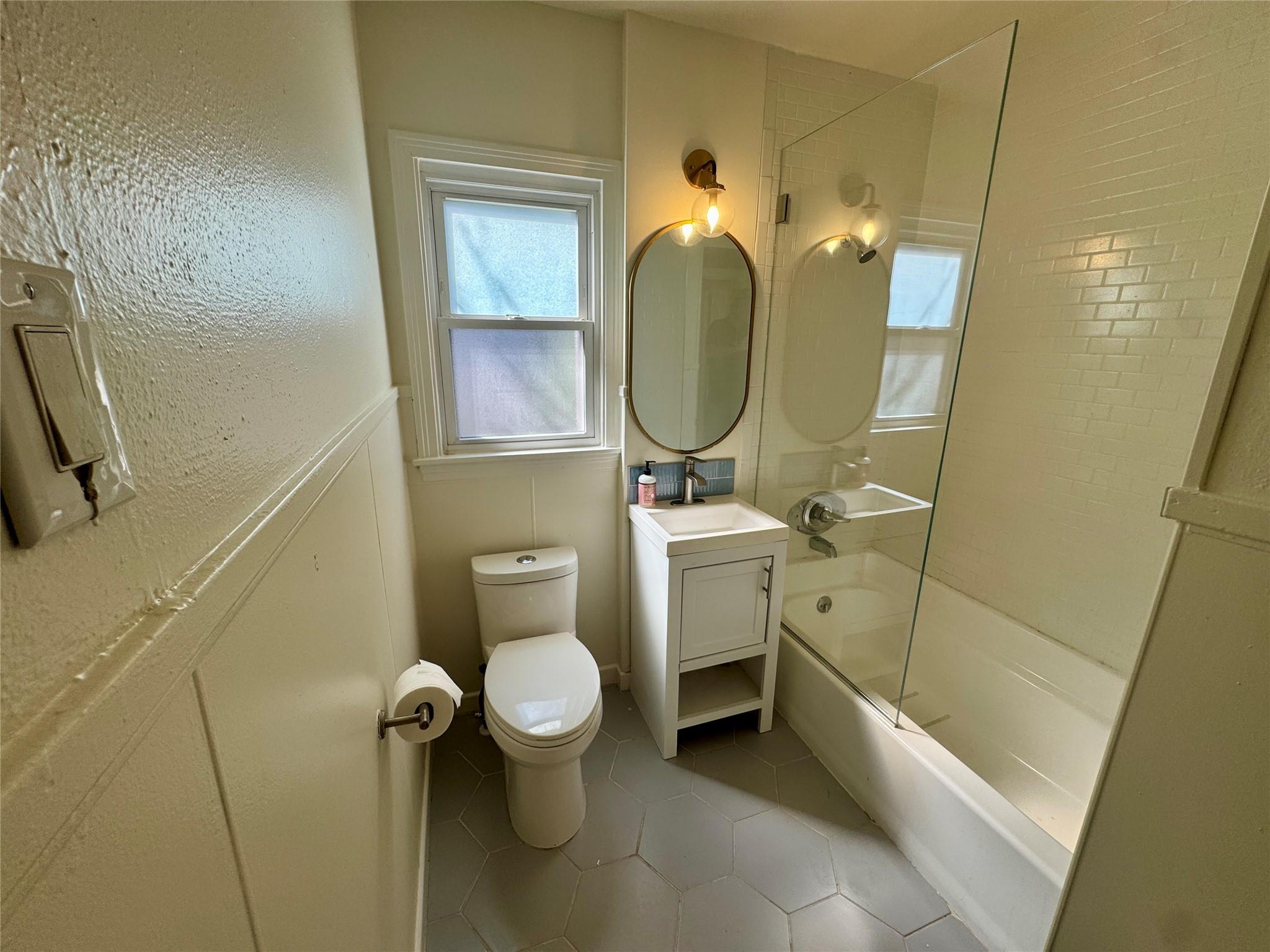 6402 Laird Dr, Austin, TX 78757