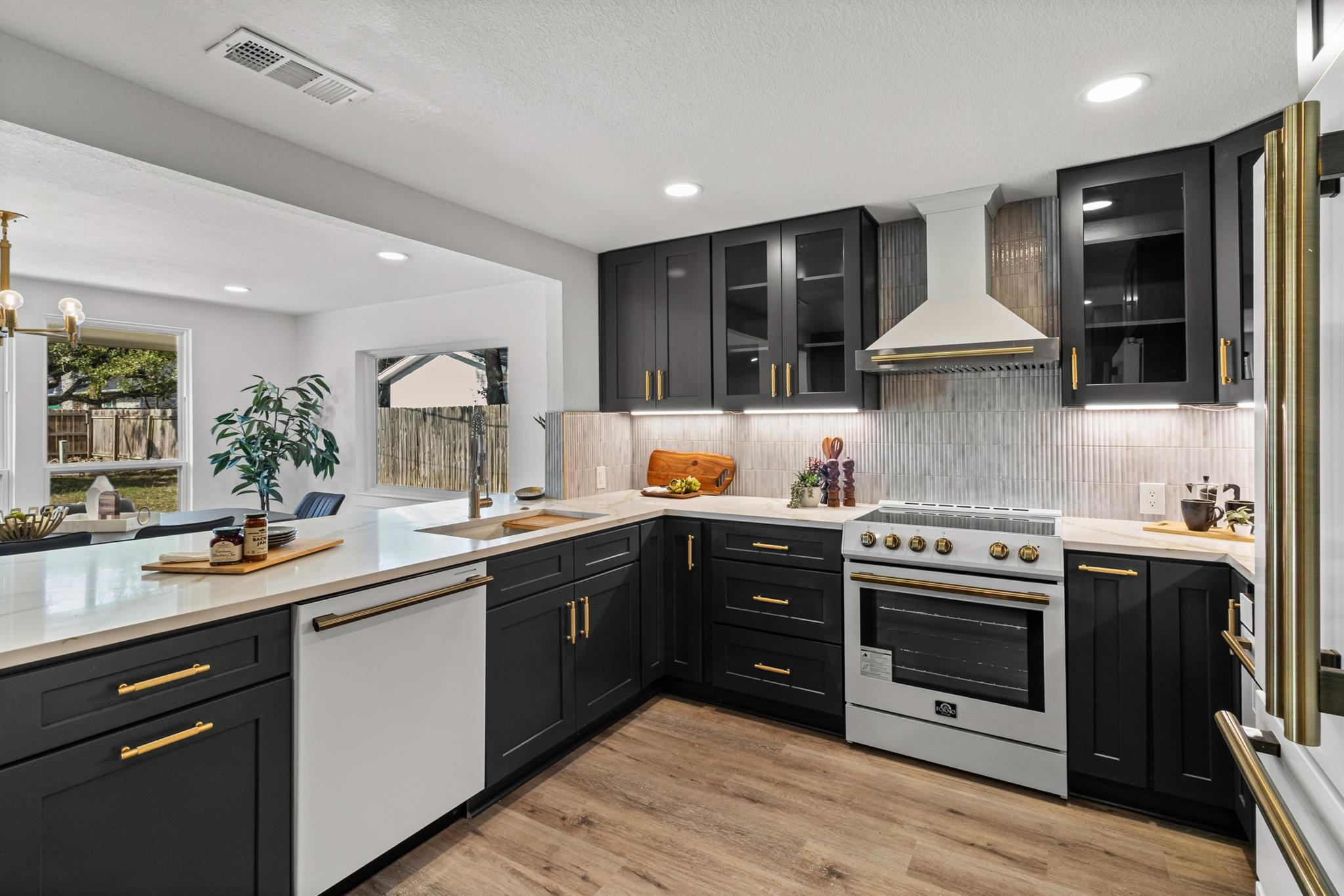 13226 Broadmeade Ave, Austin, TX 78729