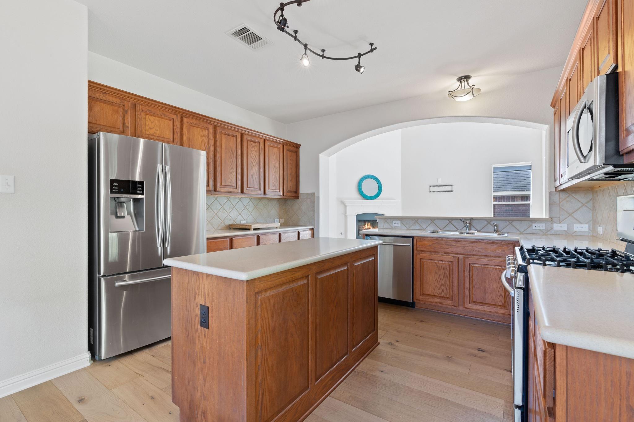 2109 Petrified Forest Dr, Austin, TX 78747