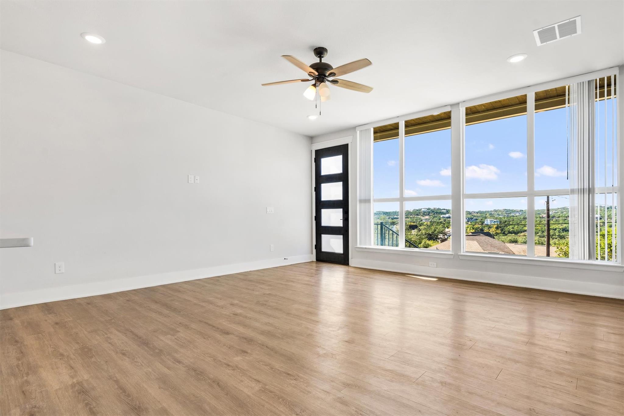 10113 Longhorn Skwy, Dripping Springs, TX 78620