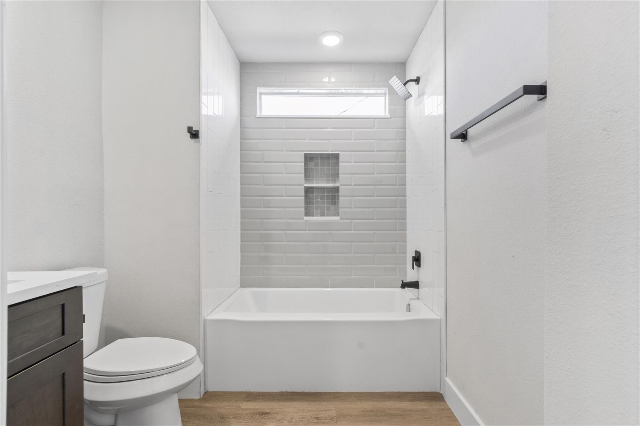 10113 Longhorn Skwy, Dripping Springs, TX 78620