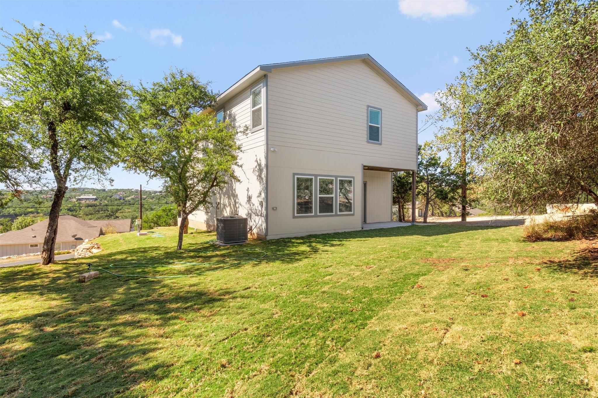 10113 Longhorn Skwy, Dripping Springs, TX 78620
