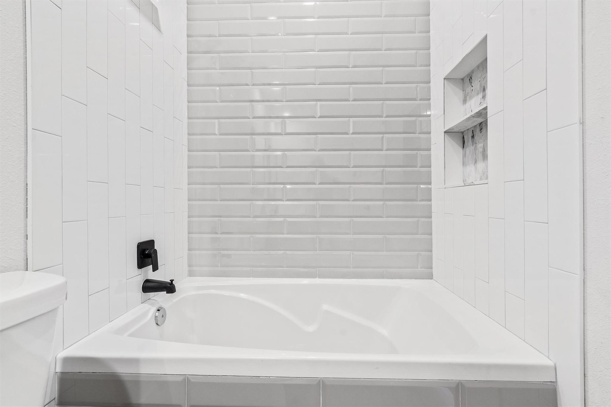 10113 Longhorn Skwy, Dripping Springs, TX 78620