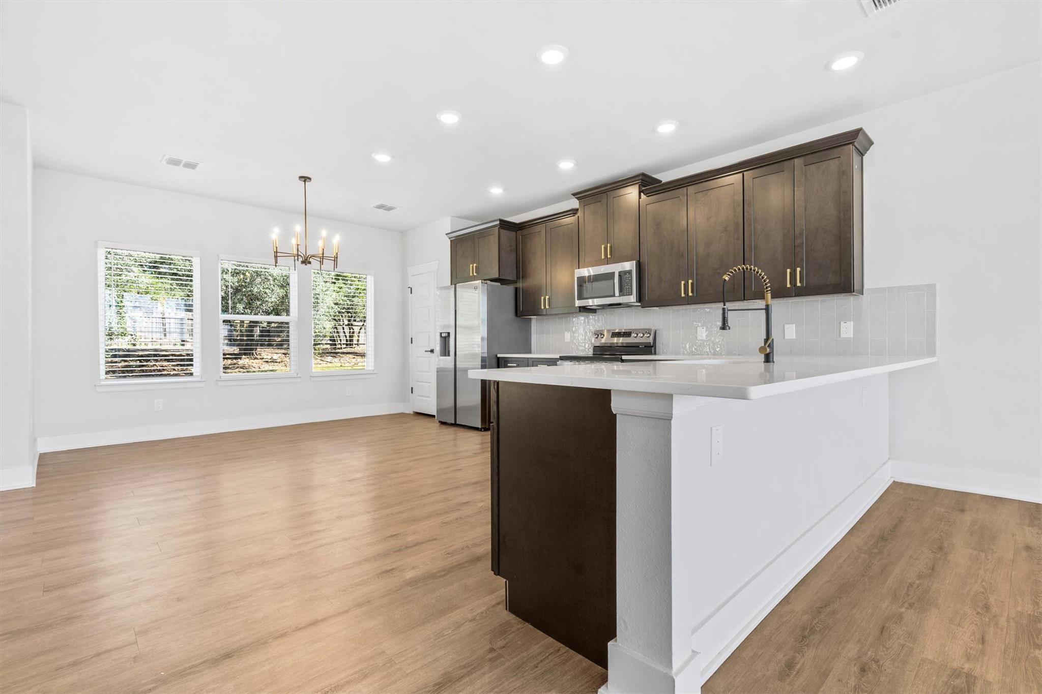 10113 Longhorn Skwy, Dripping Springs, TX 78620