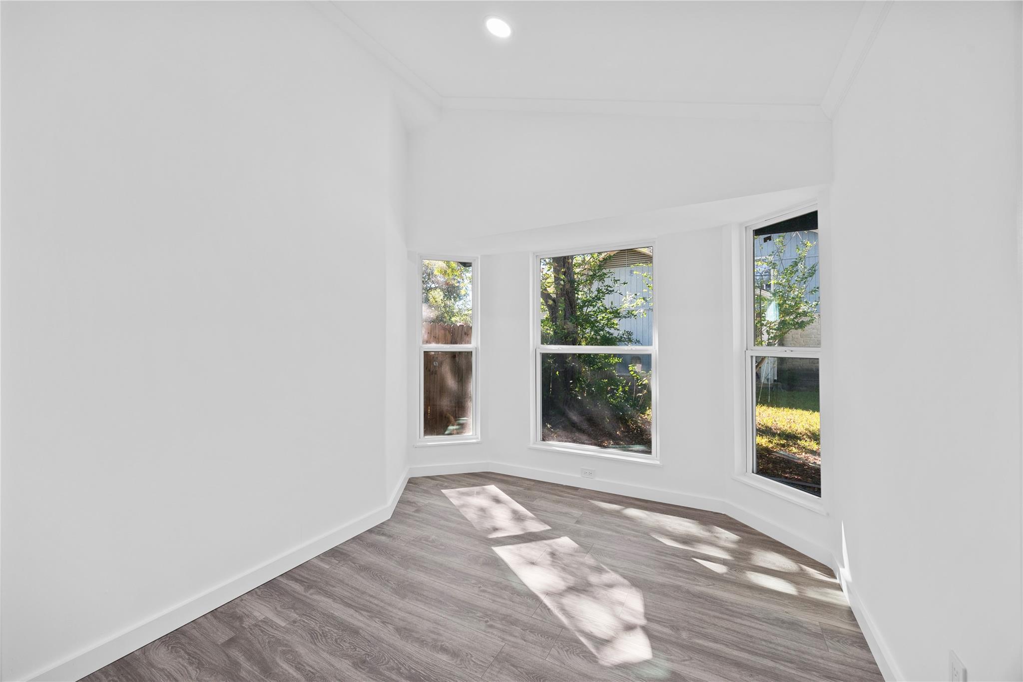 414 Loma Verde St, Buda, TX 78610