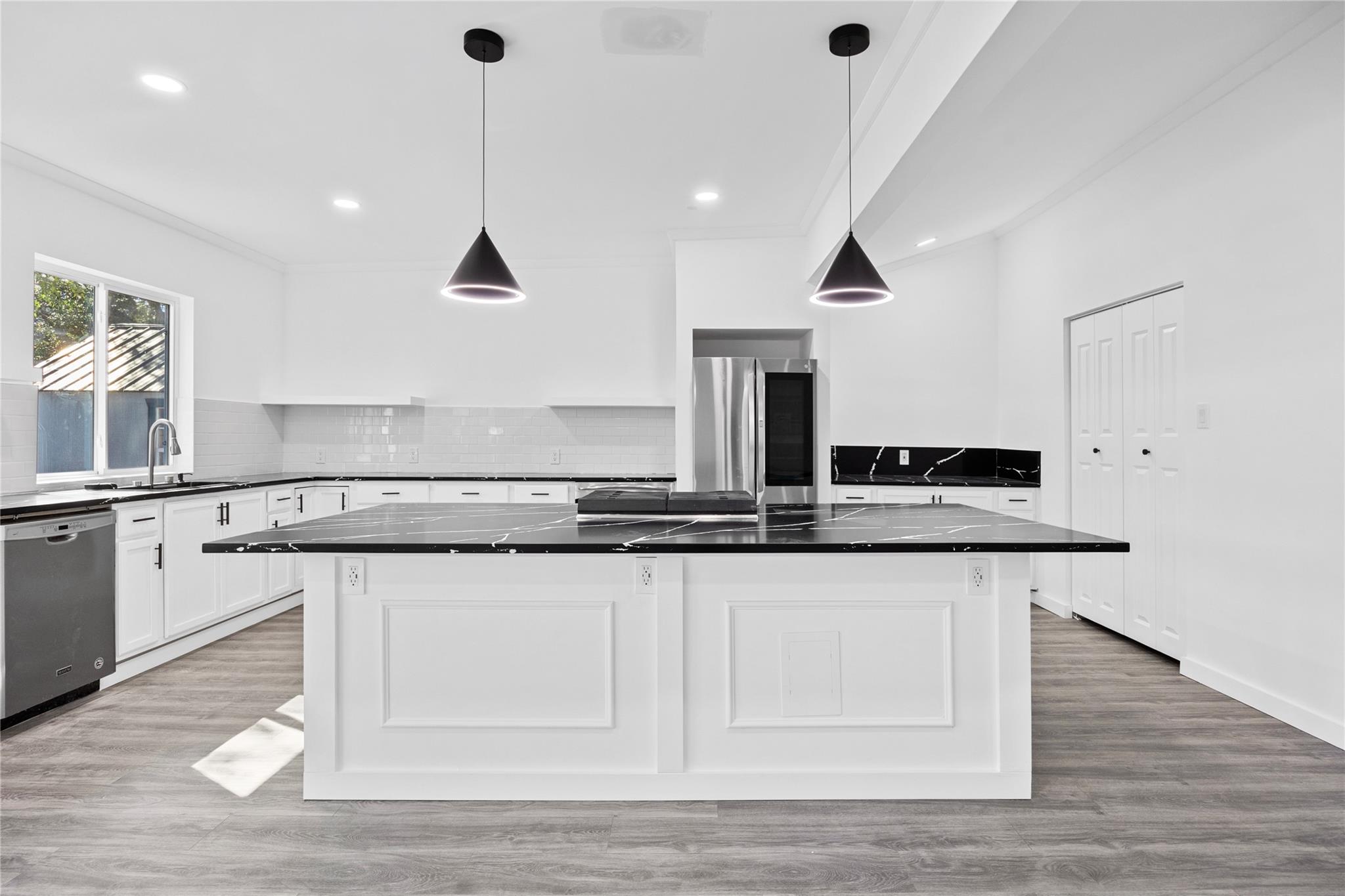 414 Loma Verde St, Buda, TX 78610