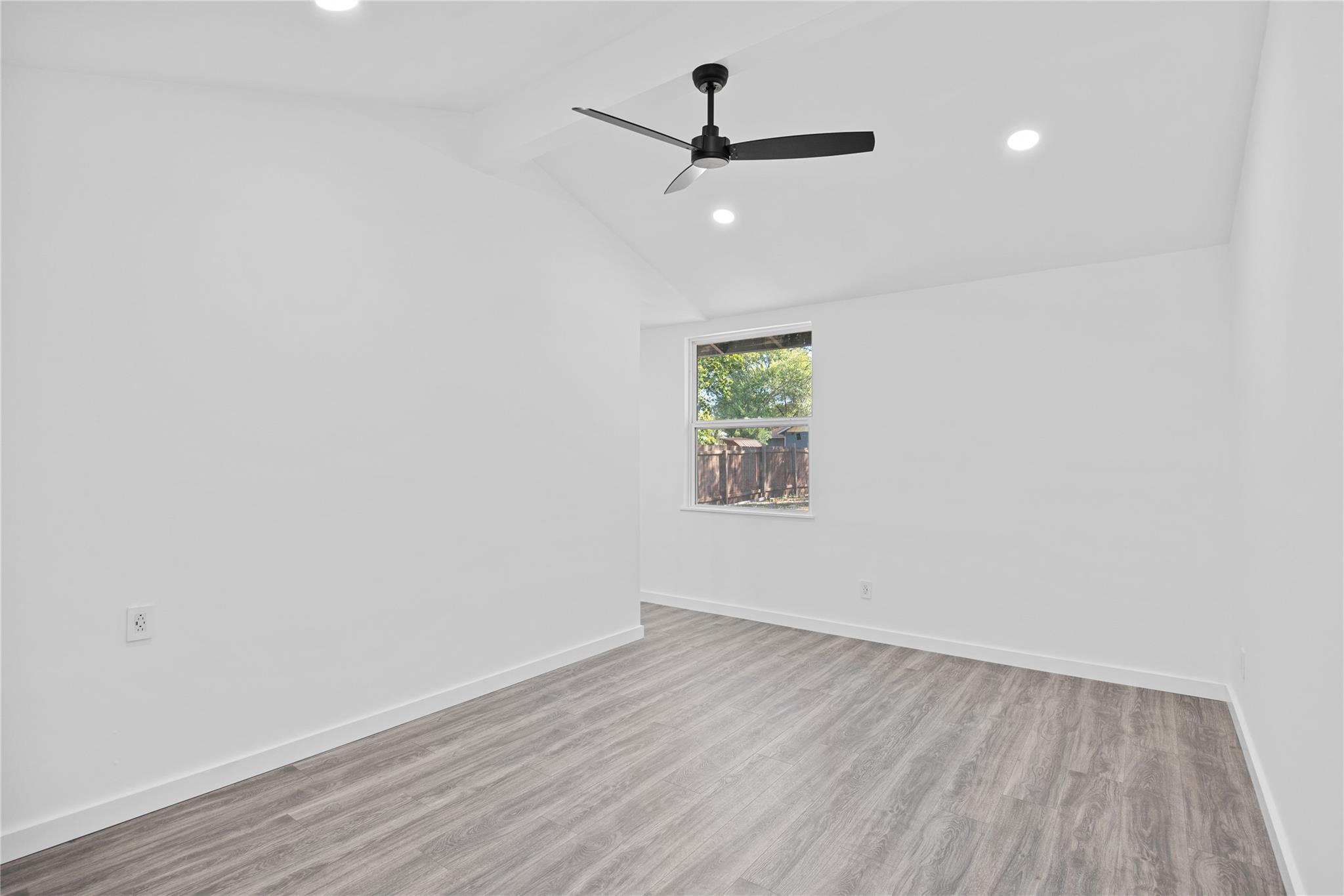 414 Loma Verde St, Buda, TX 78610