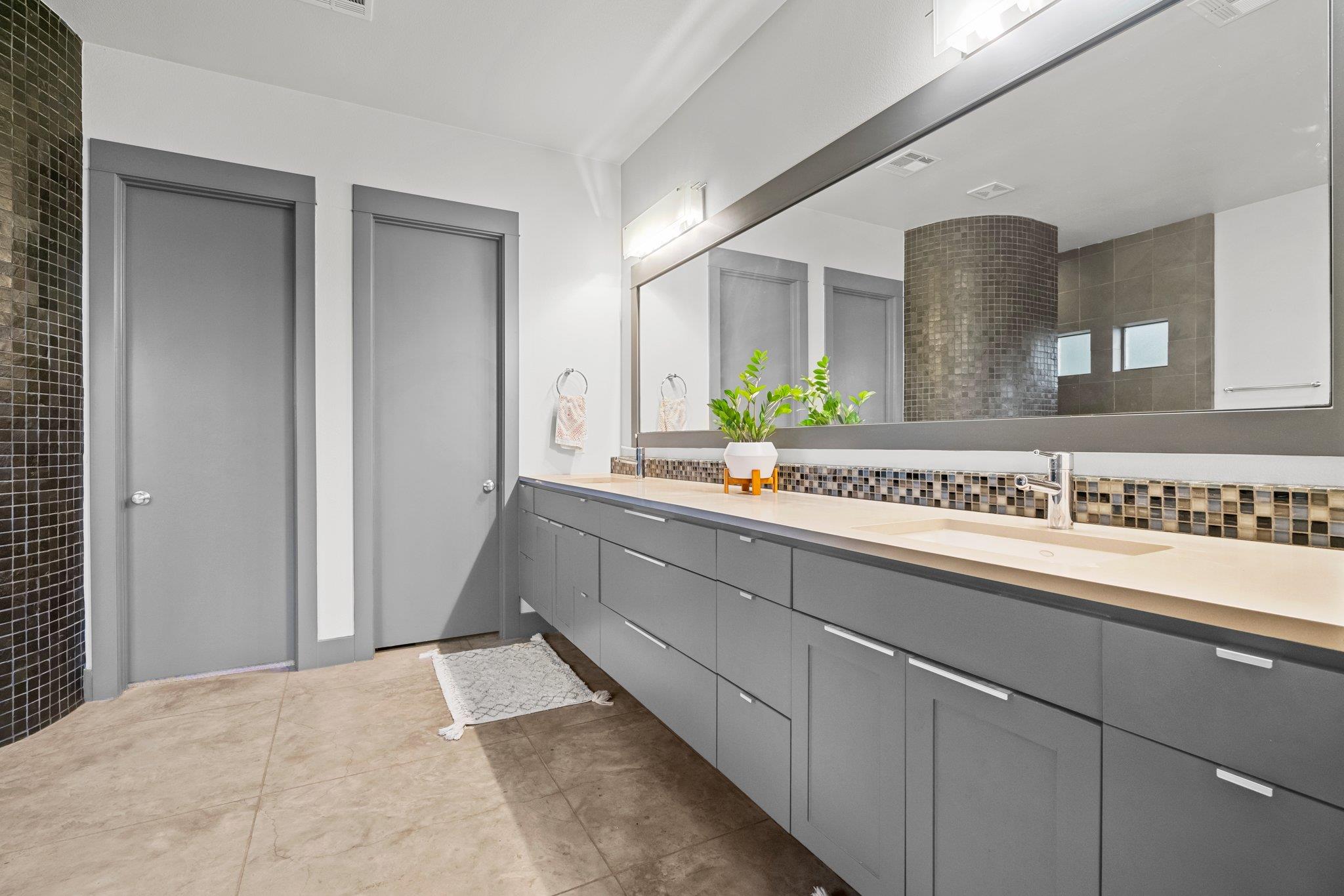 332 Rugged Earth Dr # 1, Austin, TX 78737