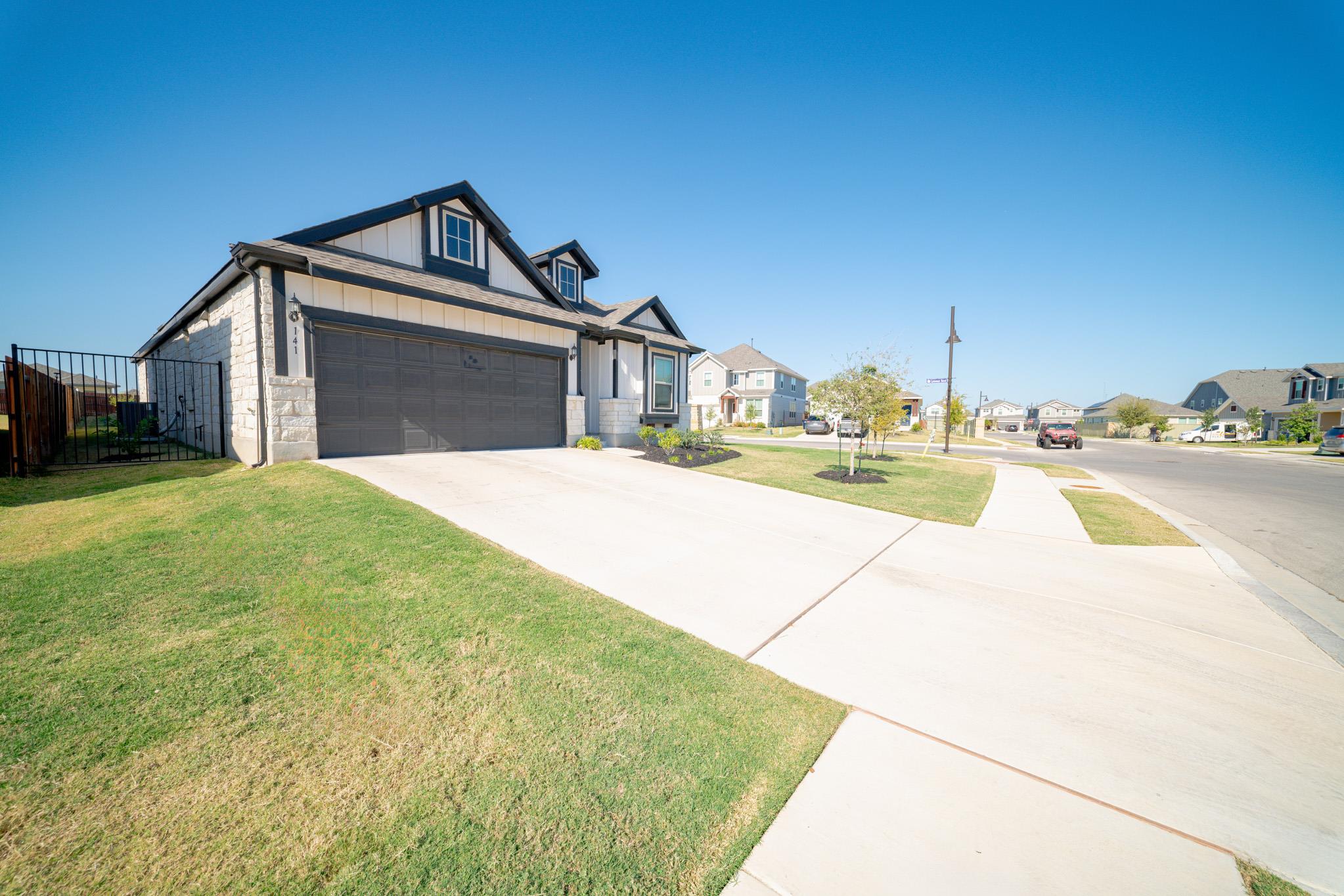 141 Bennington Dr, Liberty Hill, TX 78642