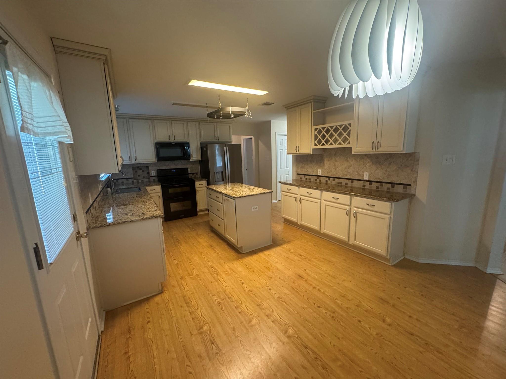 3816 Eagles Nest St, Round Rock, TX 78665