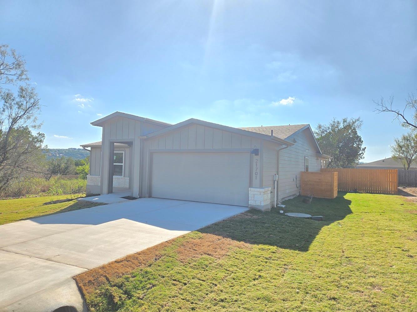 21701 Oregon Ln, Leander, TX 78645