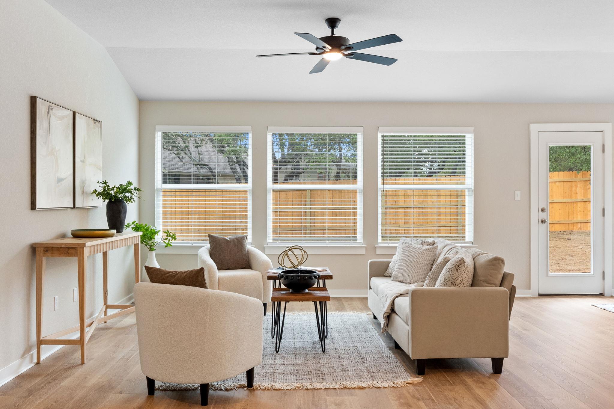 21109 Santa Paula Ave, Lago Vista, TX 78645